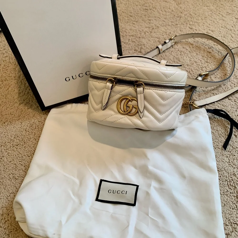 Gucci Calfskin Matelasse Mini GG Marmont Rounded Backpack in White - Picture 2 of 10